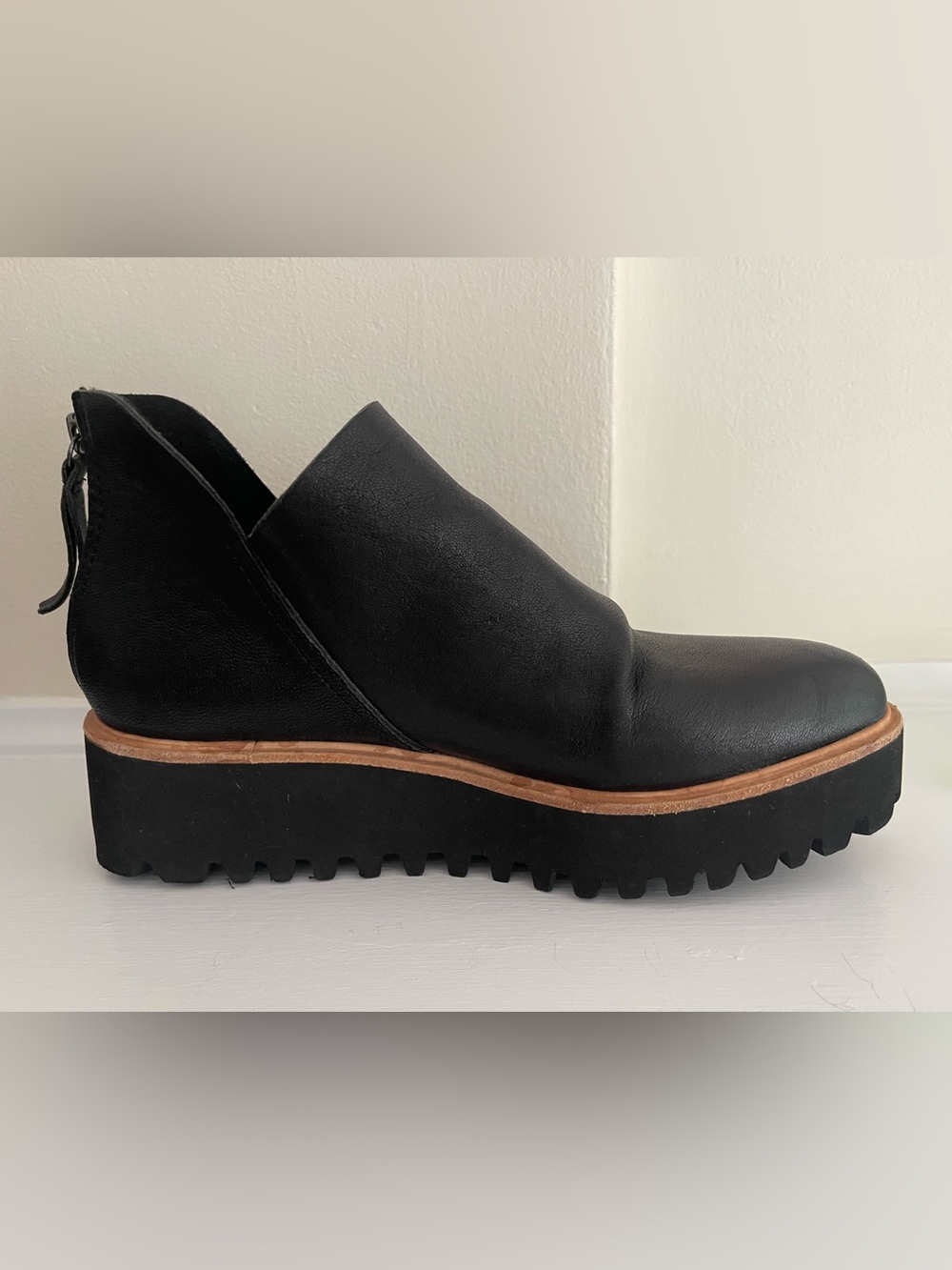 Minimalist Black Platform Zip-Back Slip-On Shoe